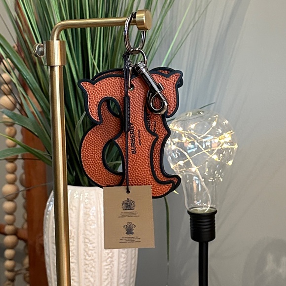🆕 BURBERRY Calf Grain Leather Bag Charm/Keychain, Made in Italy. NWT - Picture 10 of 12